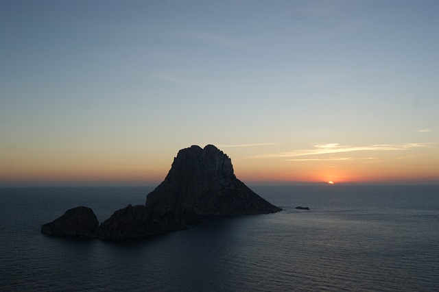 Ibiza aventura de trabajo mini mudanzas